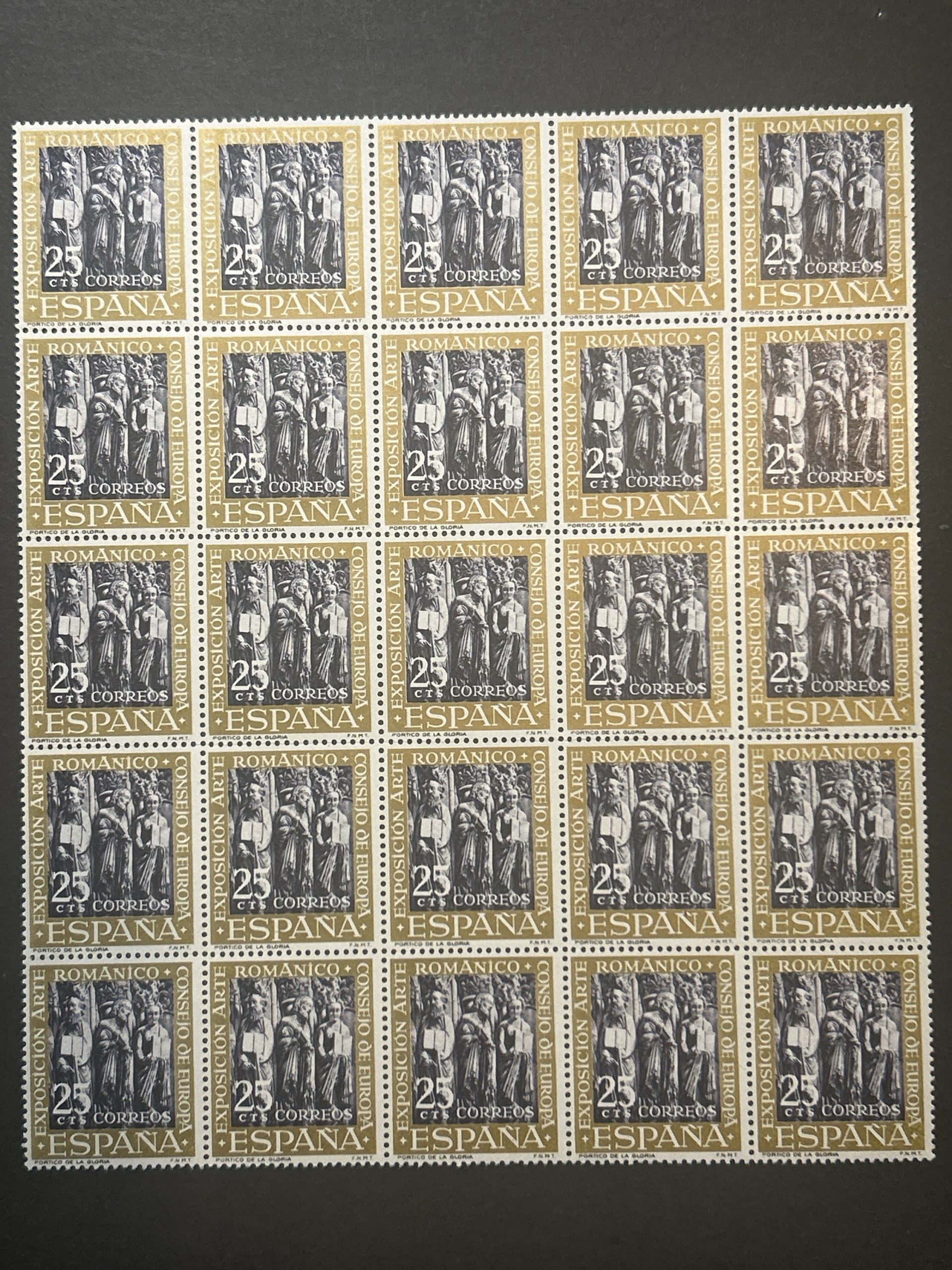 Pliego incompleto de 25 valores de 25 céntimos de 'Pórtico de la Gloria', Catedral de Santiago de Compostela de 1961