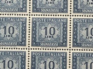 Pliego de 100 Sellos de impuestos italianos 10 Liras azul.