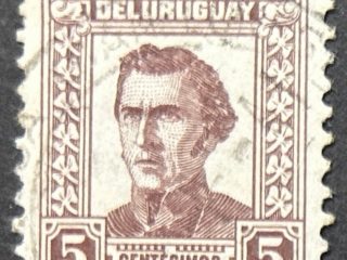Sello Uruguay Artigas 1939, 5c Marrón, usado, Pequeño (17x21)