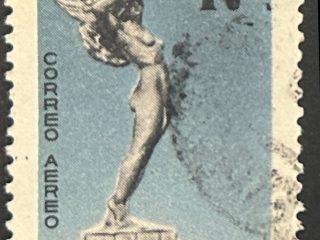 Sello Uruguay 1960 - Diosa Alada - 1 Peso Azul Claro , usado