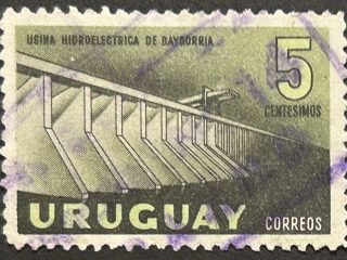 Sello Uruguay 1958- Usina Eléctrica Baygorria - 5 céntimos verde