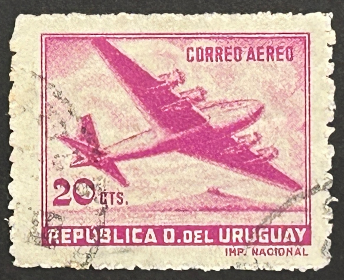 Sello Uruguay 1954 - Douglas DC4 - 20cent Rosa oscuro usado