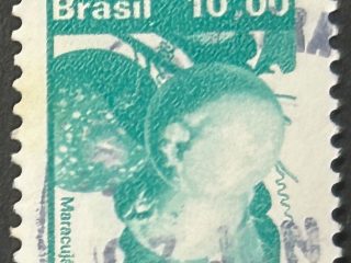 Sello Brasil - Maracuyá- 10,00 Cr$ Verde usado