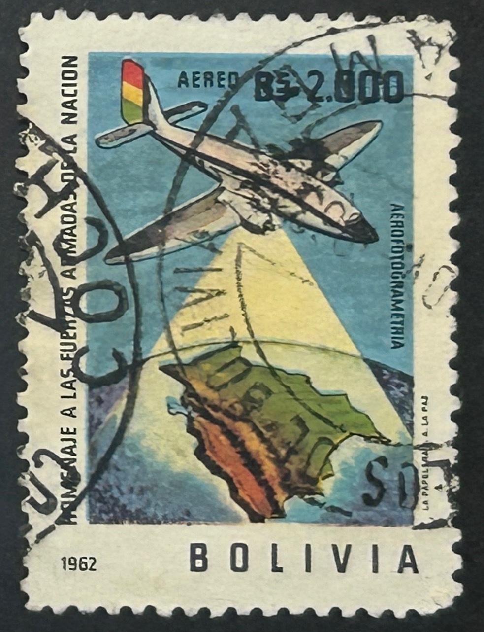 Sello Bolivia - Homenaje Fuerzas Armadas - 2000 Bs Usado, Aéreo