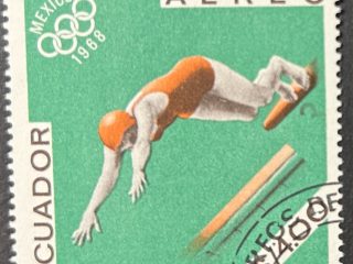 Sello Ecuador 1967 - Olimpiadas México Natación - 4,00 Sucres Usado Aéreo