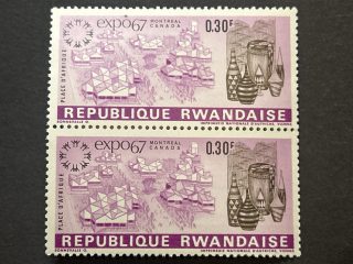 Par de  Sellos Ruanda 1967 - Expo 67 Montreal - 2 sellos de 0,30 F Nuevos