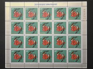 Pliego Sellos Ruanda 1972 - Astrilo Ondule - 20 sellos de 20c