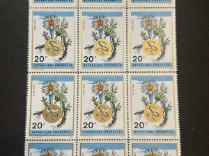 Bloque Sellos Ruanda 1973 - Pyrethre : Camomila en Medicina - 12 sellos nuevos de 20 c