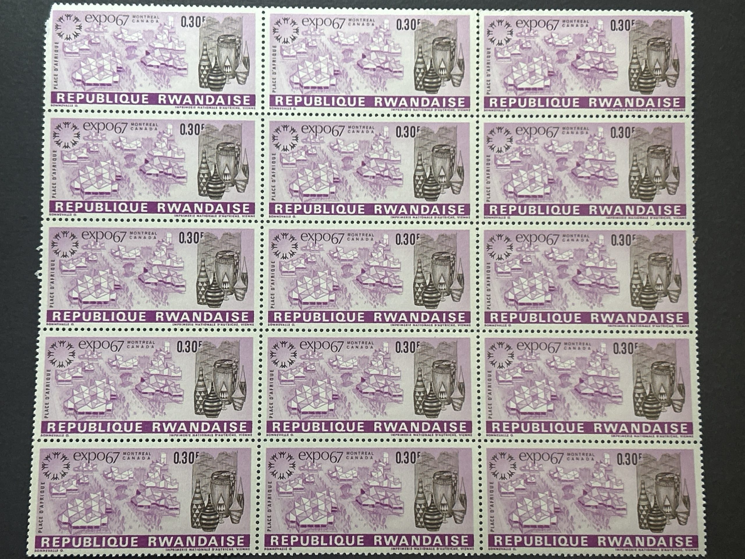 Bloque Sellos Ruanda 1967 - Expo 67 Montreal - 15 sellos de 0,30 F Nuevos