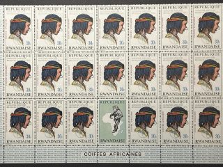 Semipliego Sellos Ruanda 1971 - Peinados Africanos: Chad- 20 sello de 30c y una Viñeta