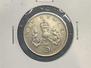 Moneda Reino Unido - 5 nuevos peniques - 1975