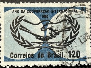 Sello Brasil 1965 - Cooperación Internacional- 120 Crz Azul y negro Usado