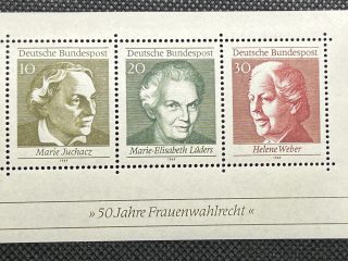 Hoja Souvenir - Alemania - Sufragio Femenino 1969 - Nueva
