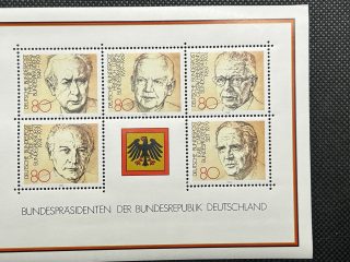 Hoja Souvenir - Alemania - Presidentes de la Republica - 1982
