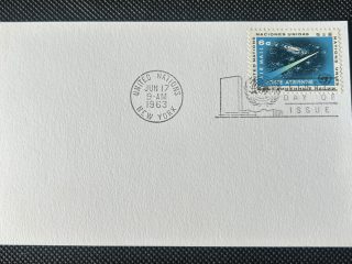 Hojita Filatélica ONU 1963 - Primer Día de Emisión - Sello Correo Aéreo 6¢ Galaxia