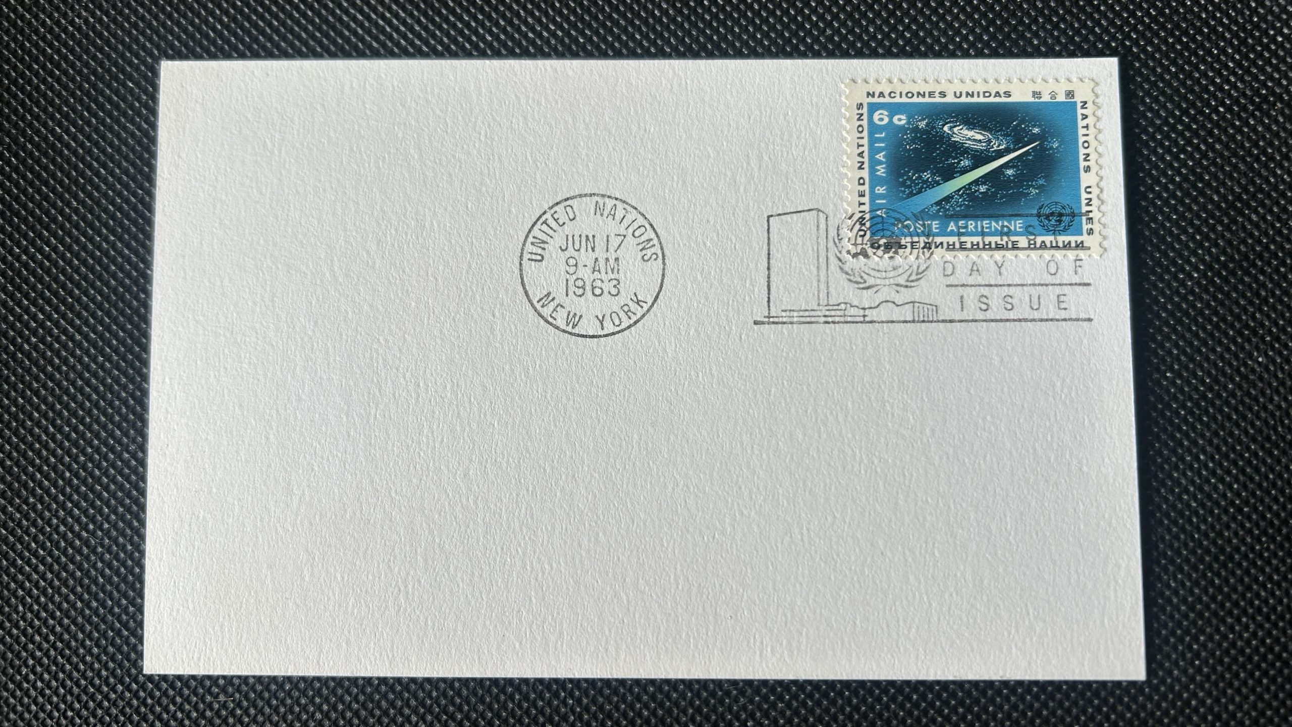Hojita Filatélica ONU 1963 - Primer Día de Emisión - Sello Correo Aéreo 6¢ Galaxia