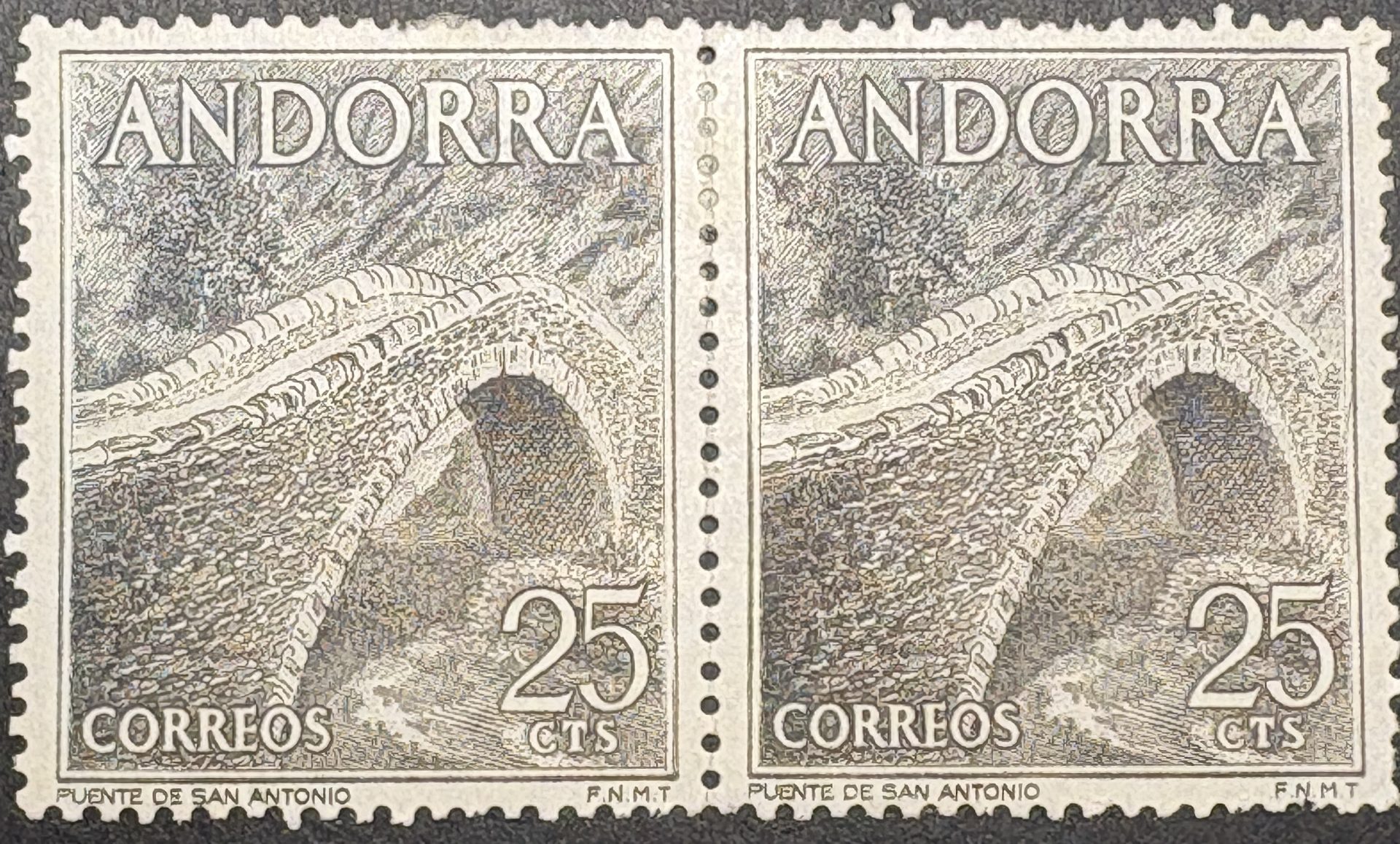 Par de sellos de Andorra 1963- Puente San Antonio 25 Ptas - Nuevos